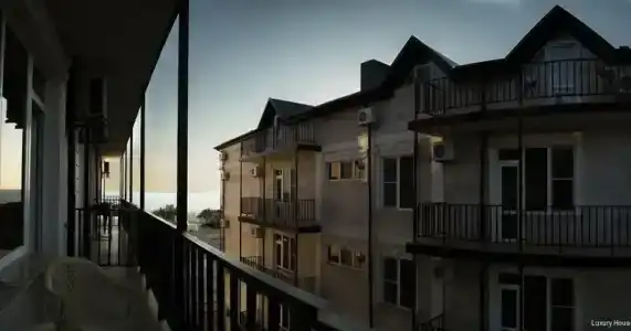 Luxury House - 65