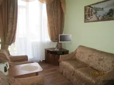 Фрунзенец - 6