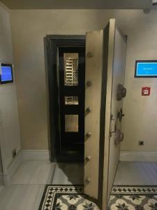 The Bank Istanbul - 40