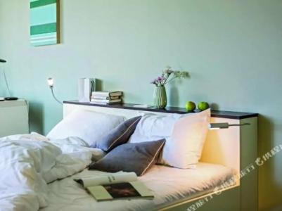 The Flag züRich - 51