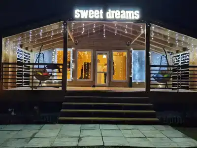 Sweet Dreams - 0