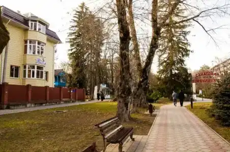 Весна - 16