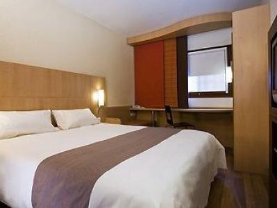 ibis Kiev City Center - 4