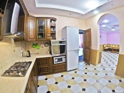 Три Дельфина - 28