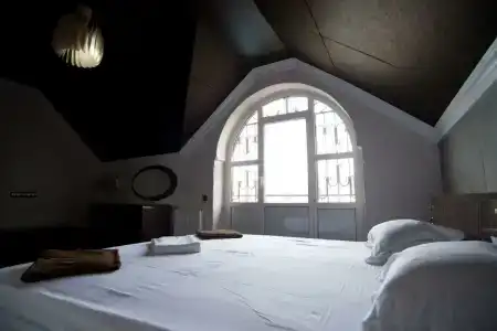 Астон - 8