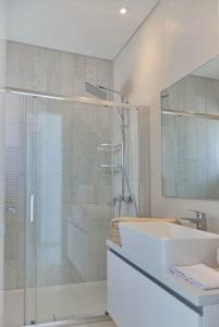 Sea Pearl Beachfront Villas - 13