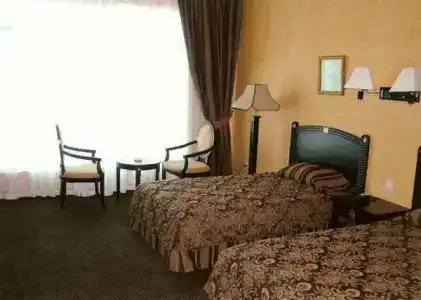 Ewan Sharjah - 24