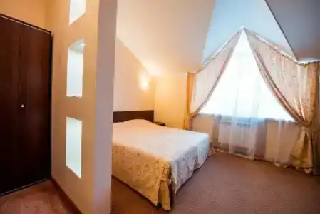 Чистые Пруды - 99