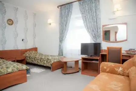 Спутник - 6