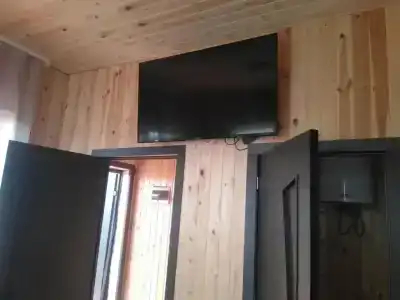 Дом с причалом на берегу - 4