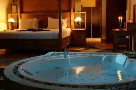 Mandarin & Mango Boutique - 2