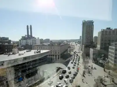 Global Luxury Suites Downtown - 4