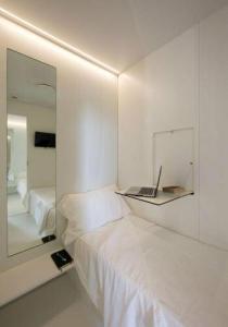 Bed & Boarding - 37