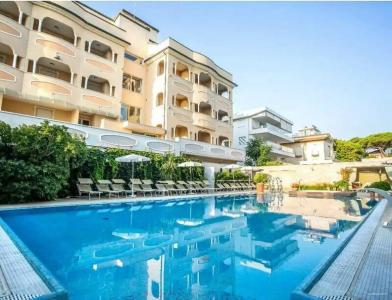 Derby Exclusive - 19