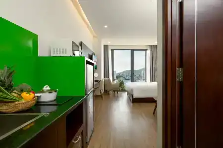 Aria Grand & - 46