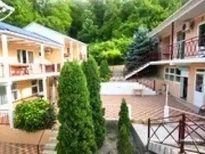 Солнечный - 33
