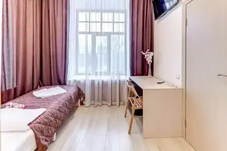 Демократ на Некрасова 58 - 2