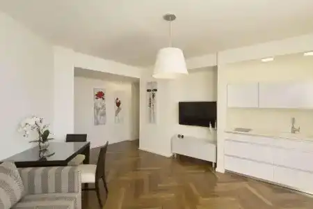 Ramada & Suites by Wyndham Netanya - 49