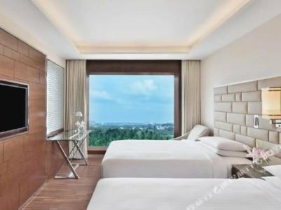 Courtyard by Marriott Bengaluru Hebbal - 5