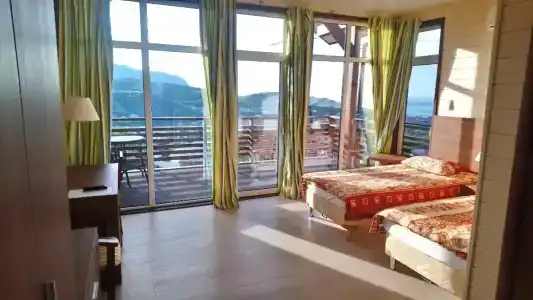 Borneo Inn - 1