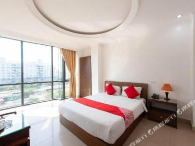 Reddoorz Plus Near Cau Giay Park - 9