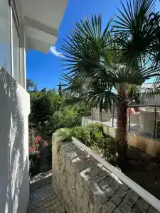 На ладони - 34