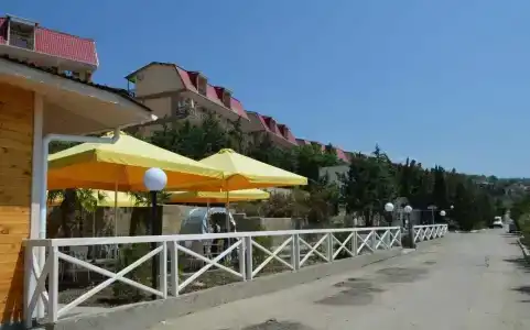 Eco-Village - 19