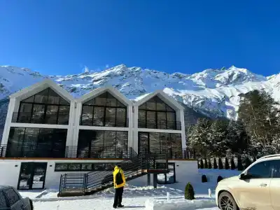 Residence - 12