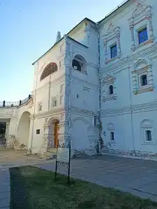 Кремлевский - 18