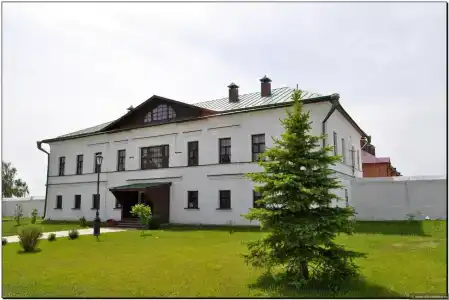 Монастырский Дом паломника - 0