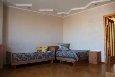 Петровский - 8