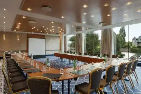 Hilton Amsterdam - 1
