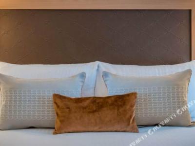 Clayton Cardiff Lane - 51