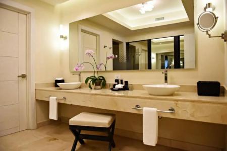 Royalton CHIC Punta Cana - 46