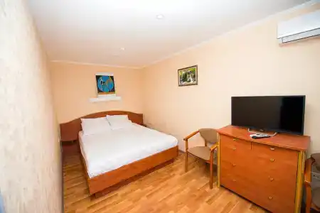 Славутич - 25