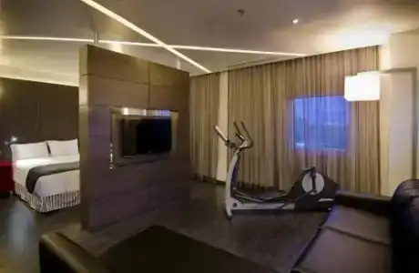 Ramada Encore by Wyndham Queretaro - 34