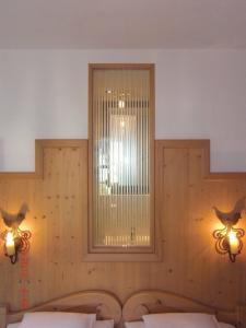 SIMPLE but EXCELLENT - 24