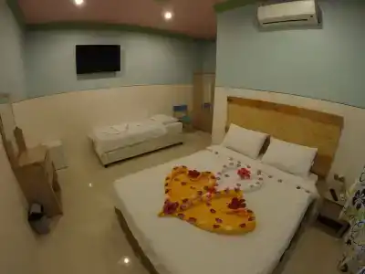 Rasdu View Inn - 1