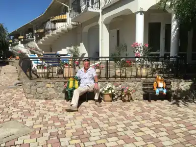 Приморский дворик - 70