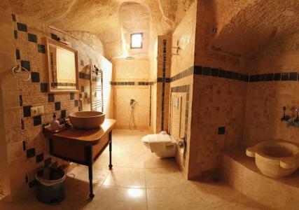 Angel Cave Suite - 11