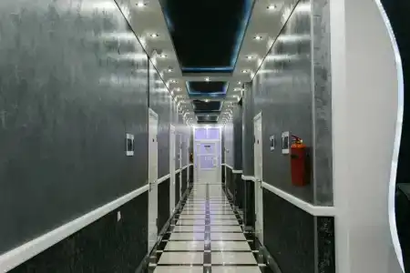 Royal by Undersun - 69