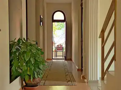 Garden Boutique - 7