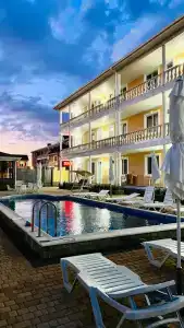 Villa Verde & Radiance - 0