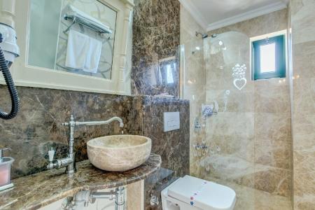 Cunda Bal Konak - 18