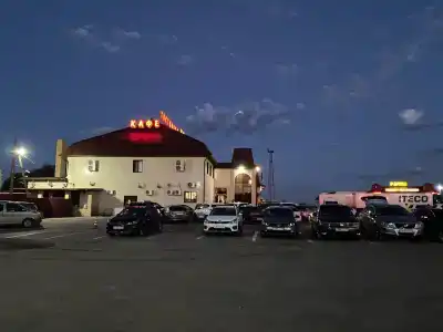 У пруда - 1