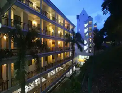 Paradise Lagoon - 0