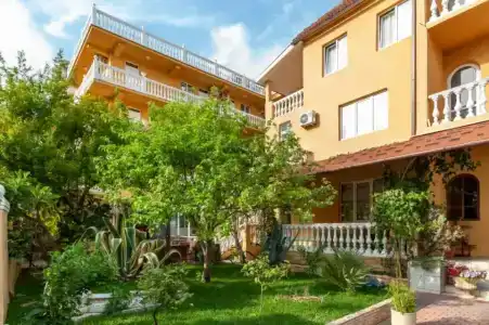 Анжела Лантана - 0