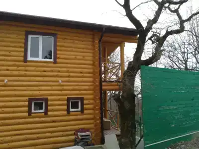 Бревенчатый дом в лесу - 2
