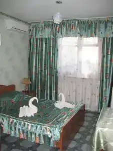 У Виктора - 25