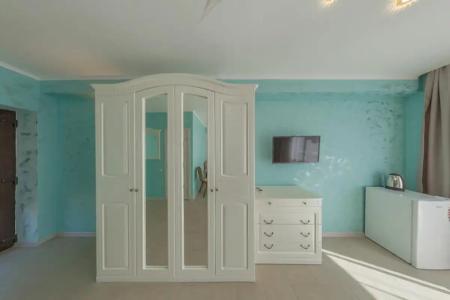 Голден Плаза - 72